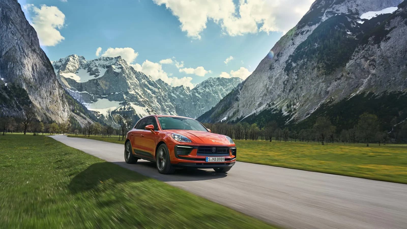 Macan thế hệ mới: mạnh mẽ hơn, uy lực hơn, thể thao hơn
