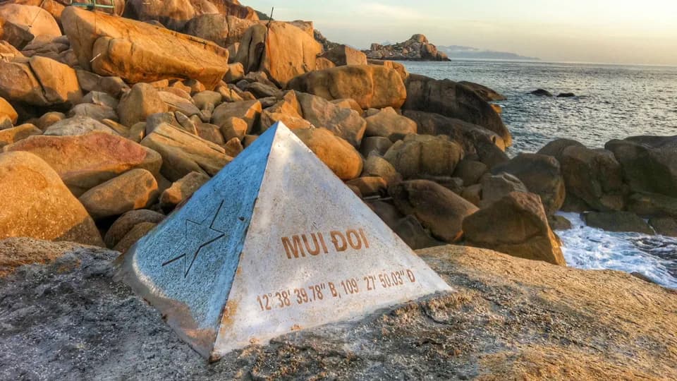  Phần 2 - Chúng tôi, những người đầu tiên đón ánh mặt trời hôm nay