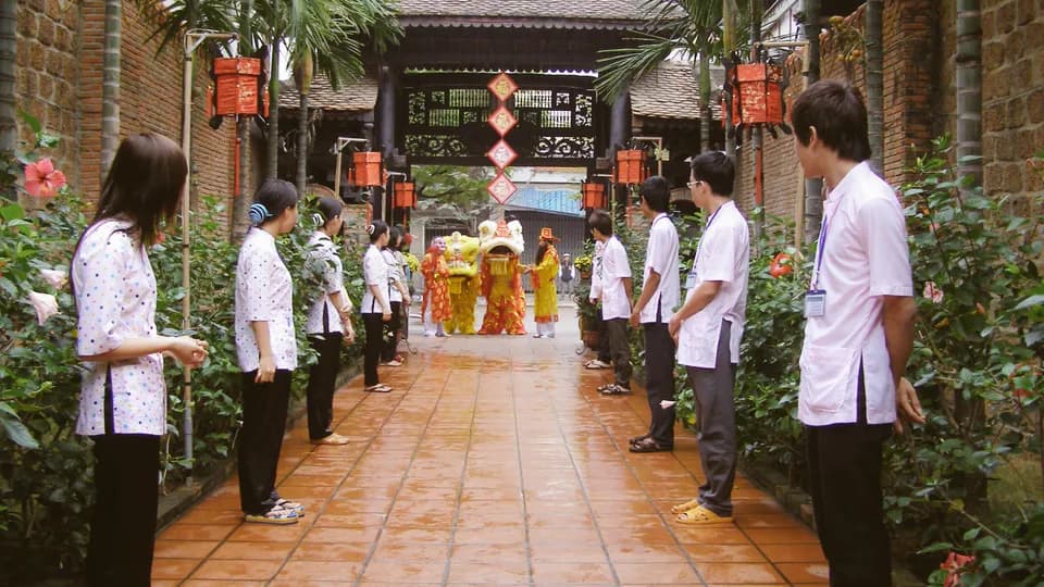 Anh Nhật Gia Viên - Hồn xưa dấu cũ còn đây