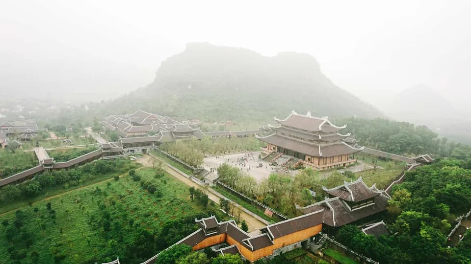 Bái Đính và những kỷ lục Việt Nam, Châu Á
