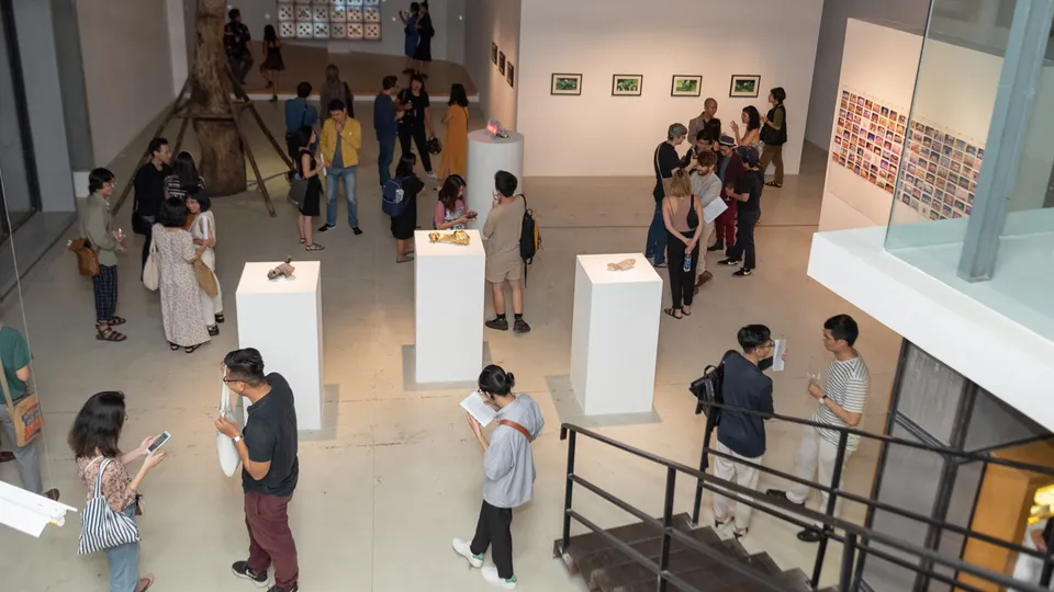 “Lặng Yên San Sát", “Xướng ca cho ai?” - Góc nhìn của những con người yêu nghệ thuật đương đại