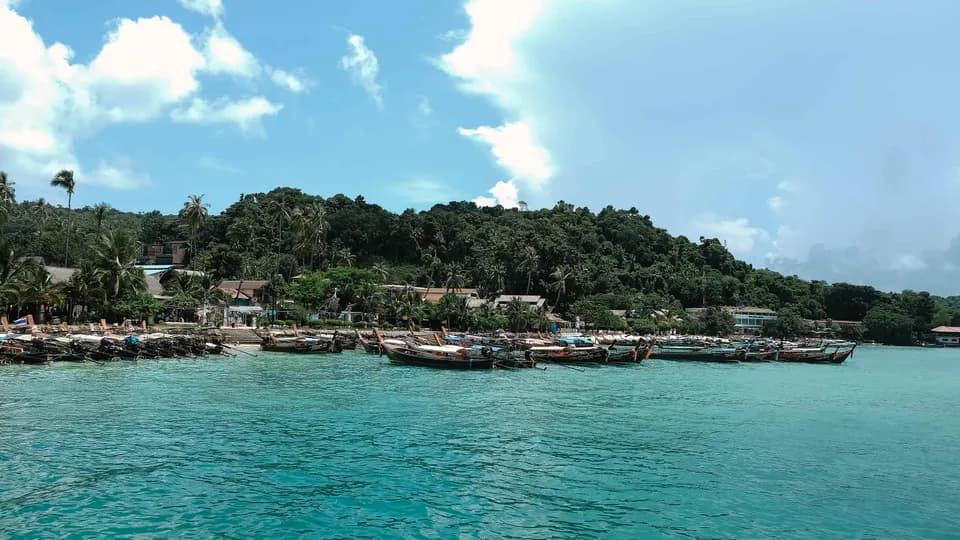 THAILAND TRIP – Eat, Sleep, Run, Repeat!!!