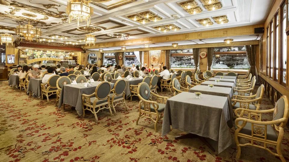 Khách sạn 5 sao Rex Hotel Saigon ưu đãi hàng loạt dịch vụ cao cấp nhân dịp sinh nhật