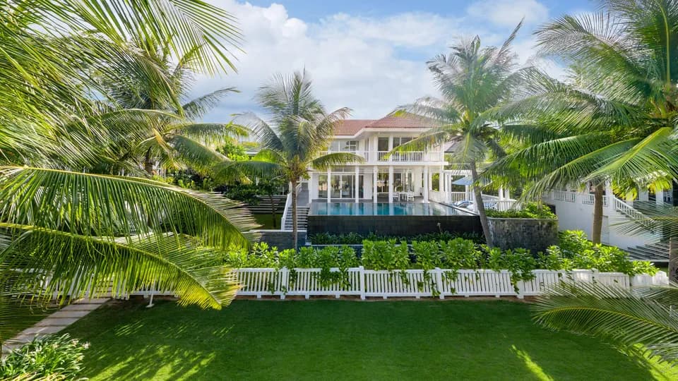 “Ưu đãi trong mơ - đặt ngay kẻo lỡ” tại Premier Village Danang Resort