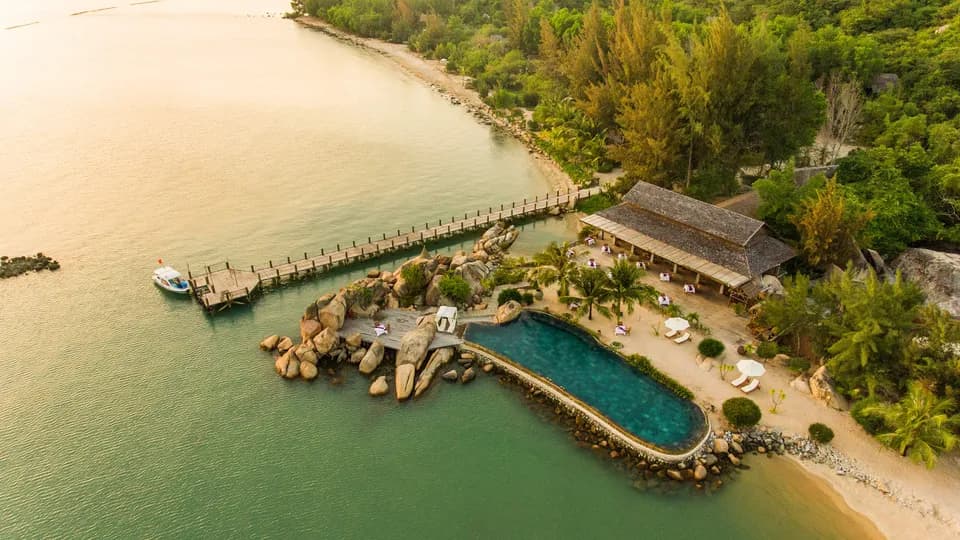 Hè thả ga cùng L’Alya Ninh Vân Bay