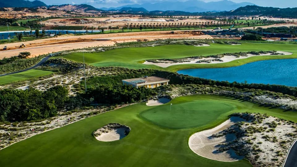 Alma Resort giới thiệu chương trình "Stay & Golf"