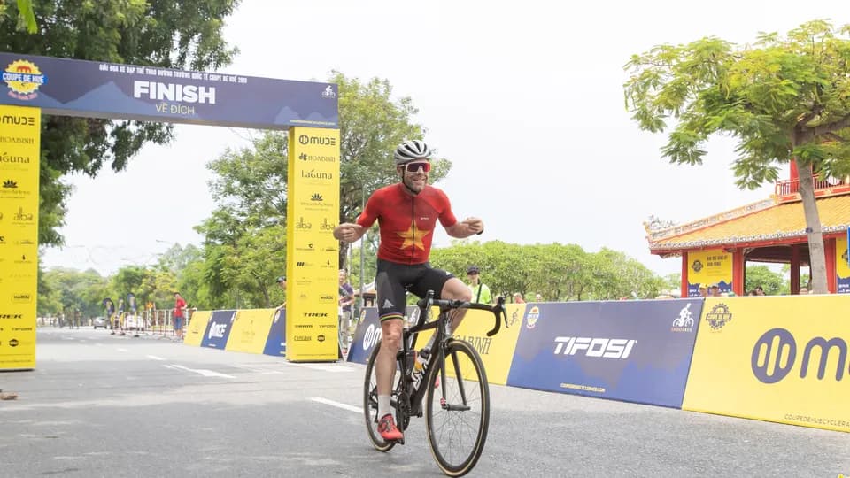 Nhà vô địch Tour De France và mục tiêu lớn lao tại Việt Nam