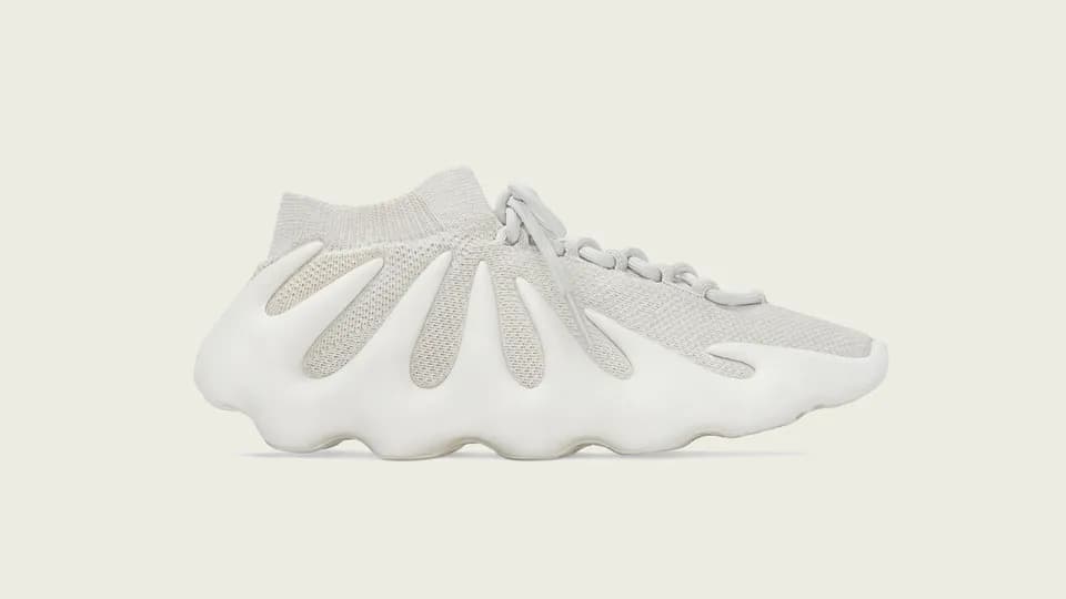 adidas ra mắt Yeezy 450 ''Cloud White'' – đôi giày độc lạ cho những ai muốn thử cảm giác ''đi trên mây''