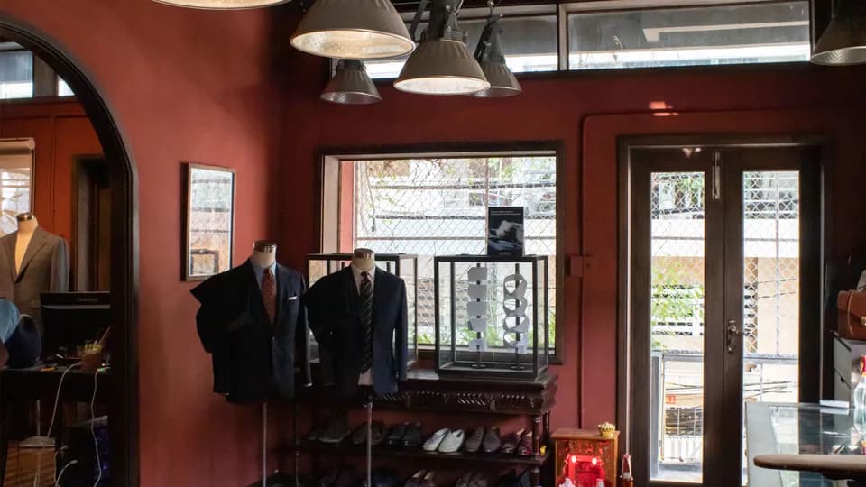 Đến Phạm Tailor để nghe lời khuyên về bộ suit đầu tiên