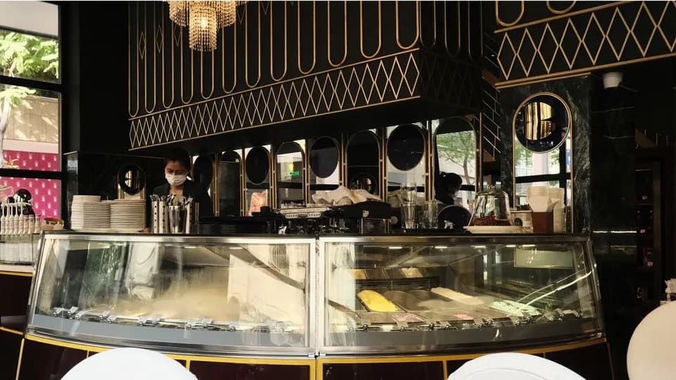 Cà Phê Brodard, một phần quá khứ của đường Đồng Khởi