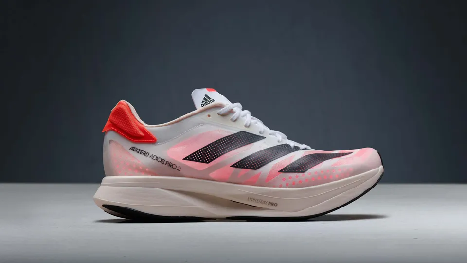 adidas ''lột xác'' ADIZERO để chinh phục đỉnh cao tốc độ