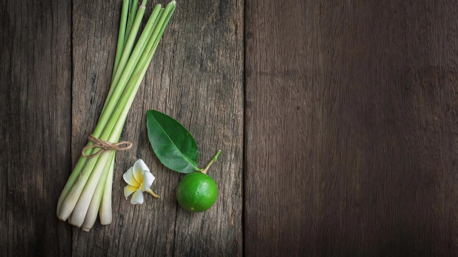 6 cách làm nước xông hơi đẹp da thư giãn tại nhà từ nguyên liệu tự nhiên