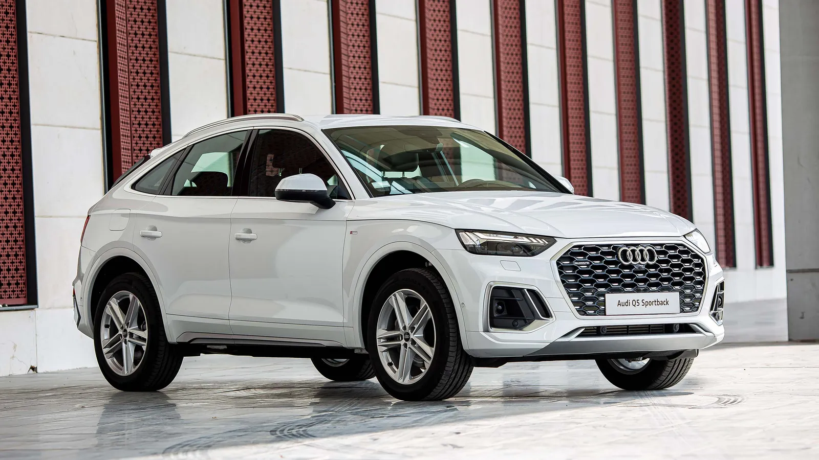 Audi Việt Nam chính thức ra mắt mẫu Audi Q5 Sportback mới