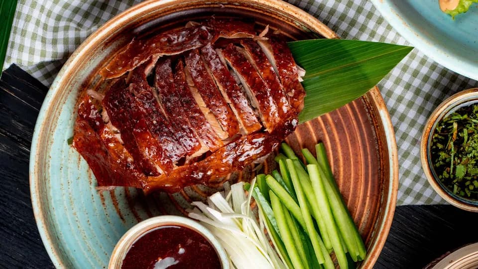 Hoà trong không khí rộn ràng đón Tết, khám phá hương vị Hồng Kông đặc sắc cùng đầu bếp 2 sao Michelin danh giá tại Le Méridien Saigon