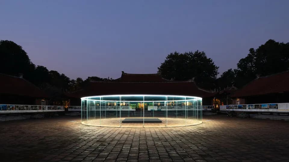 Sân khấu Ashui Pavilion: The Khue - Lăng kính di sản dưới góc nhìn hiện đại