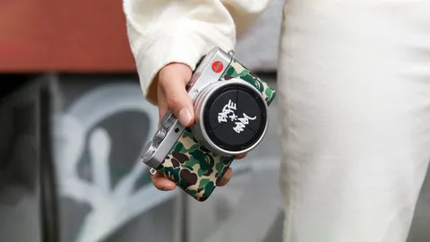 Trò chuyện cùng nghệ sĩ graffiti Stash và màn hợp tác cùng Leica