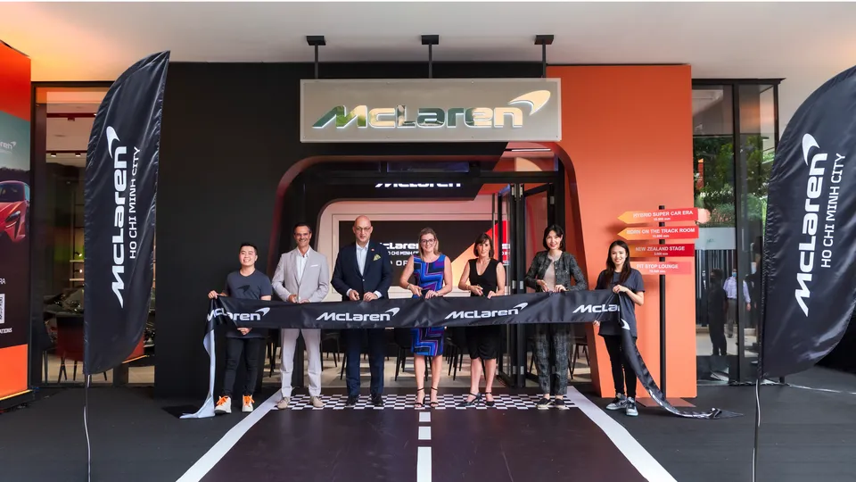 Showroom đầu tiên của McLaren tại Việt Nam chính thức đi vào hoạt động