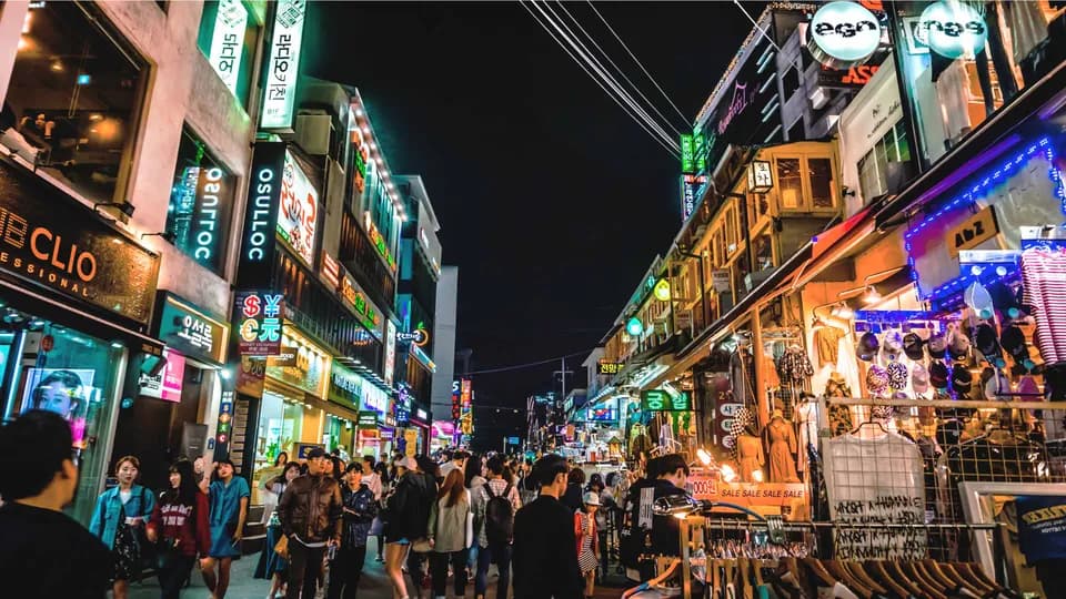 Trải nghiệm về đêm ở phố Hongdae - "thánh địa giới underground" xứ Hàn