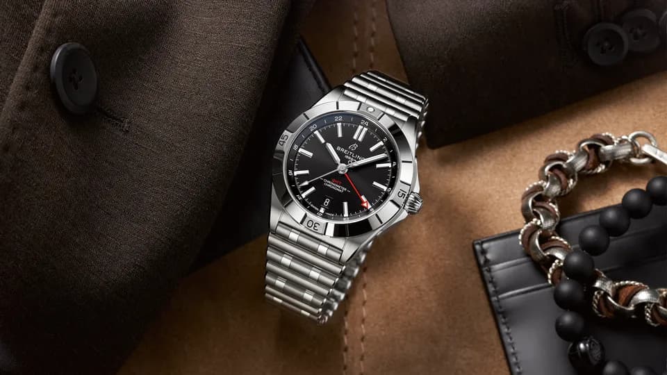 Breitling Chronomat GMT 40mm – Biểu tượng quyền lực của cỗ máy thời gian