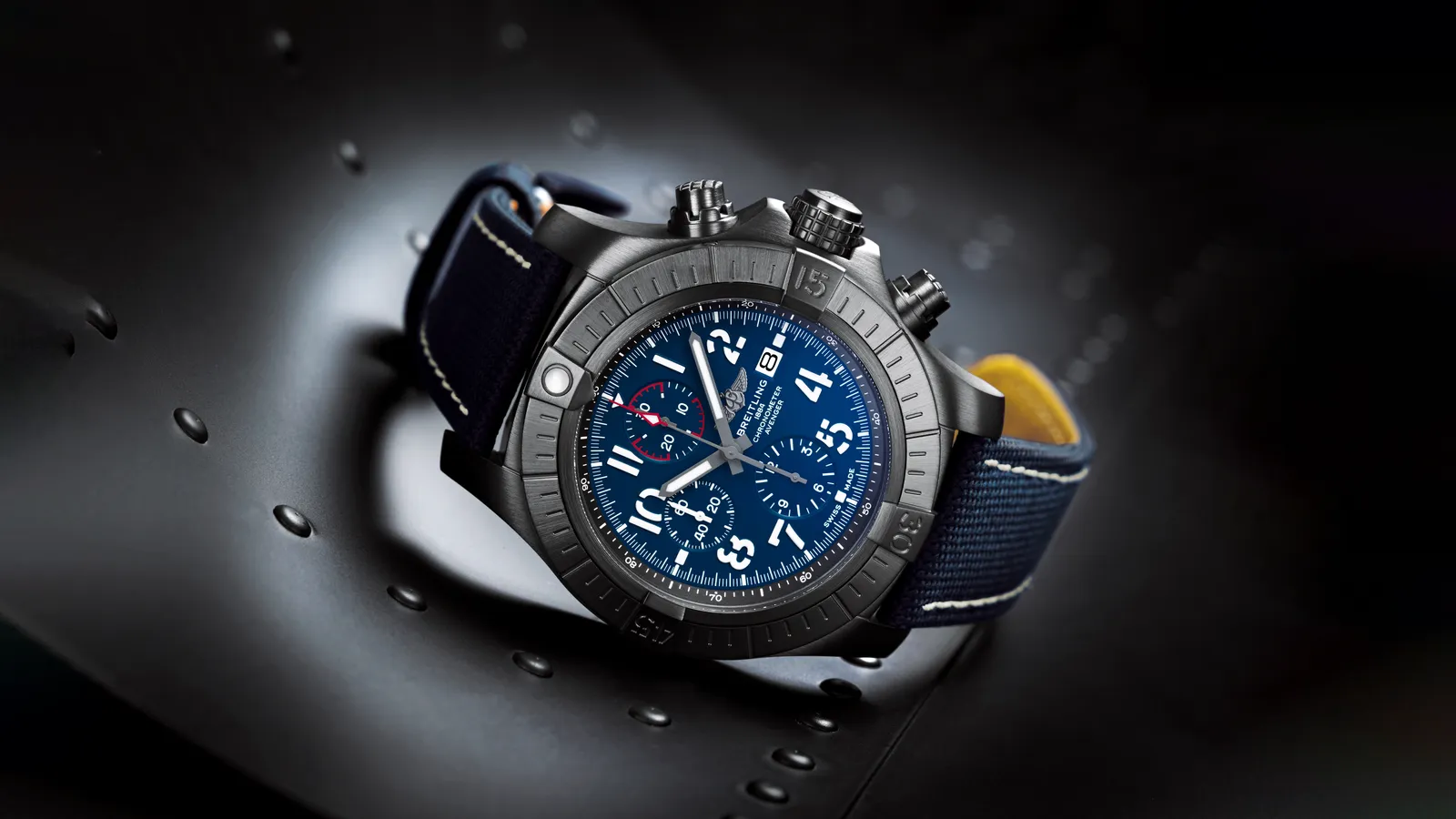 Breitling Avenger - Kỷ nguyên mới cho những cuộc phiêu lưu trên không của Breitling