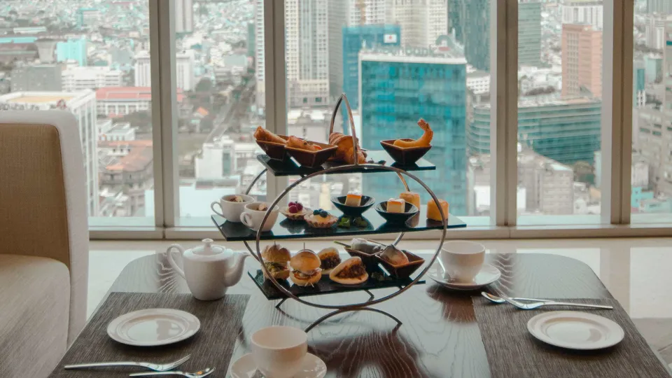Sky 28: Thưởng thức trà chiều trên cao, bao trọn Sài Gòn vào tầm mắt