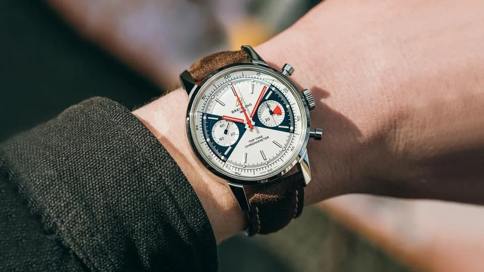 Breitling Top Time: Nét cổ điển vượt thời gian