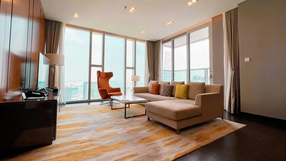 Staycation tại Sedona Suites: Kỳ nghỉ trong mơ giữa lòng thành phố 