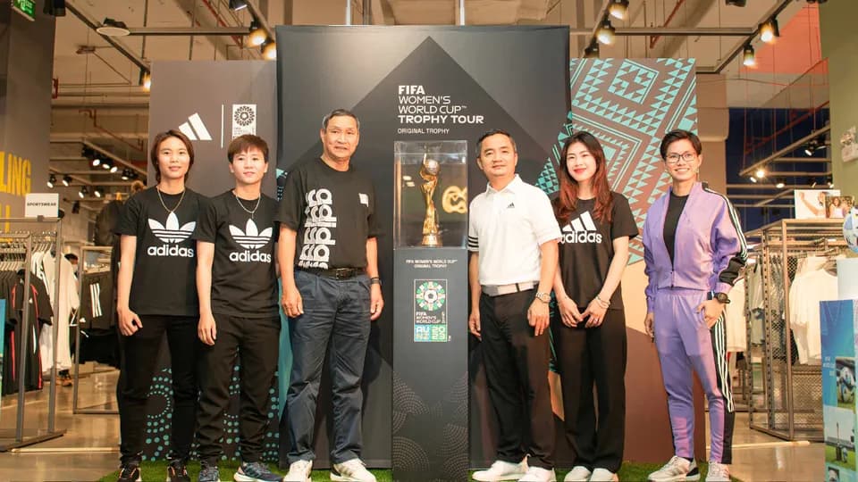 adidas và Fifa đưa cúp vàng Women’s World Cup 2023 đến thăm Việt Nam