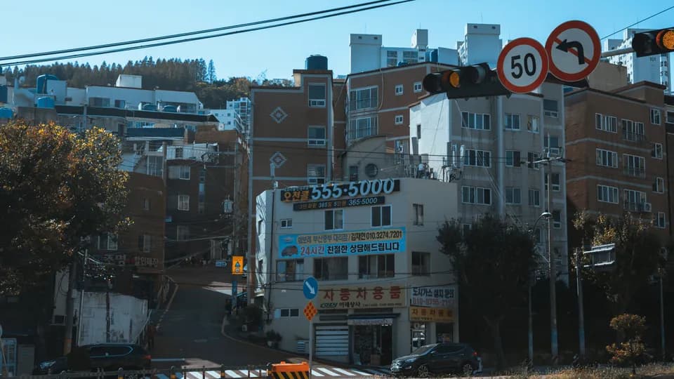 Busan, từ tây sang đông 