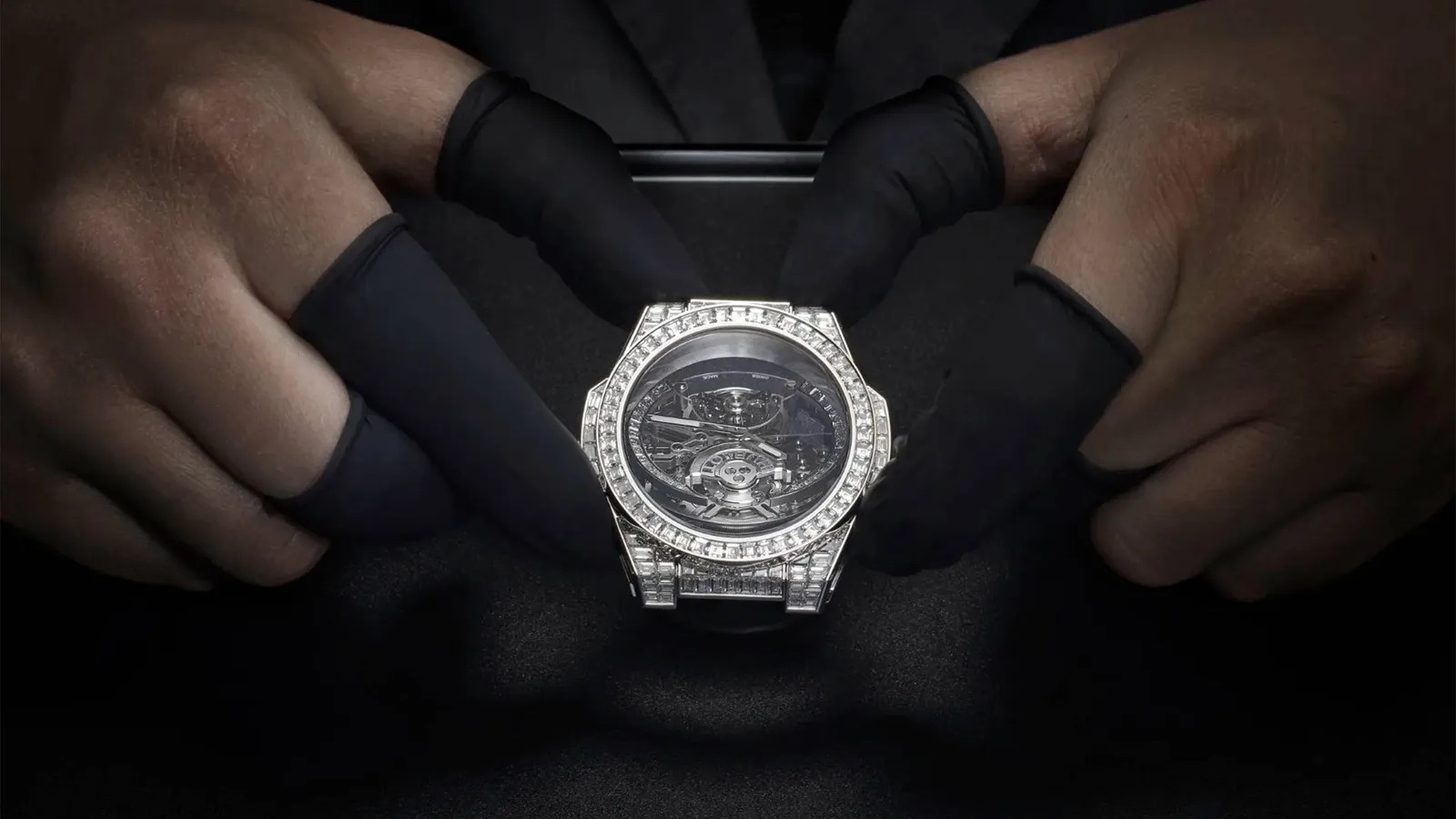 Nghệ thuật chế tác đá quý – yếu tố làm nên sự mê hoặc của Hublot