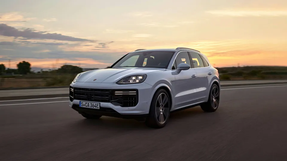 Porsche Việt Nam giới thiệu dòng xe Cayenne mới