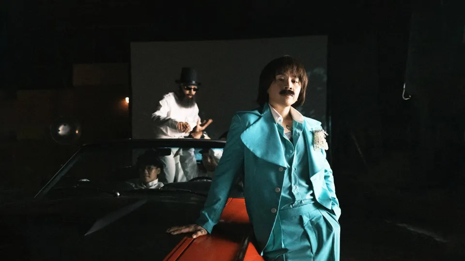 Phim kinh điển từ MV “Hit Me Up” của Binz