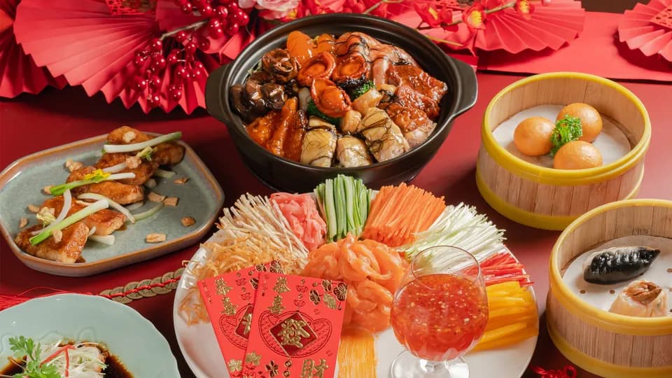 Đặc sắc ẩm thực mùa lễ hội tại Renaissance Riverside Hotel Saigon