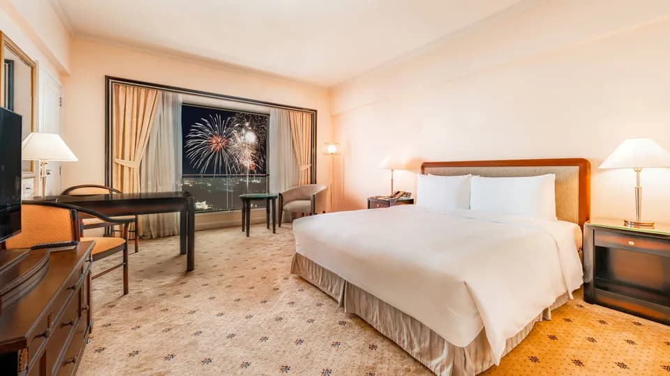 Thưởng tiệc cuối năm thịnh soạn tại LOTTE Hotel Saigon