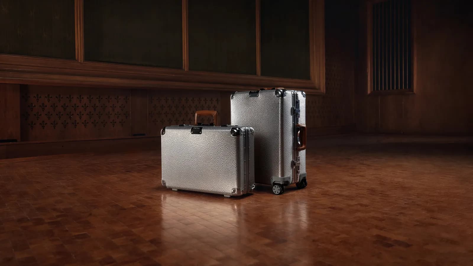 Rimowa “hồi sinh” BST Hammerschlag