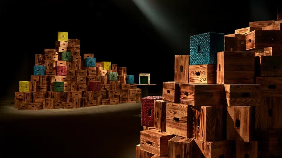 Bottega Veneta ra mắt “On The Rocks” tại Milan Design Week