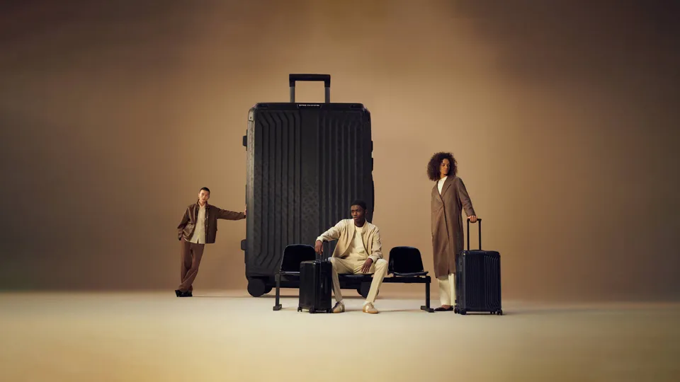 BOSS cùng Samsonite giới thiệu vali du lịch aluminium độc đáo
