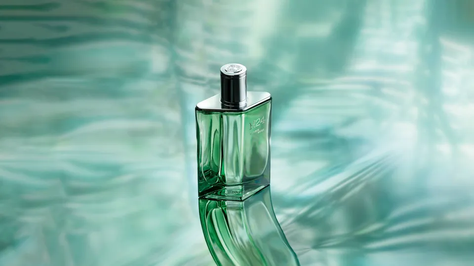 H24 Herbes Vives: Dòng nước hoa dành cho nam mới của Hermès