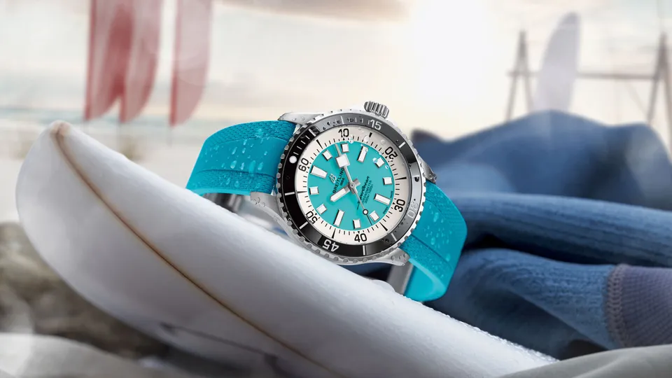 Đồng hồ Breitling Superocean mới: “Cầu vồng” dưới đáy đại dương