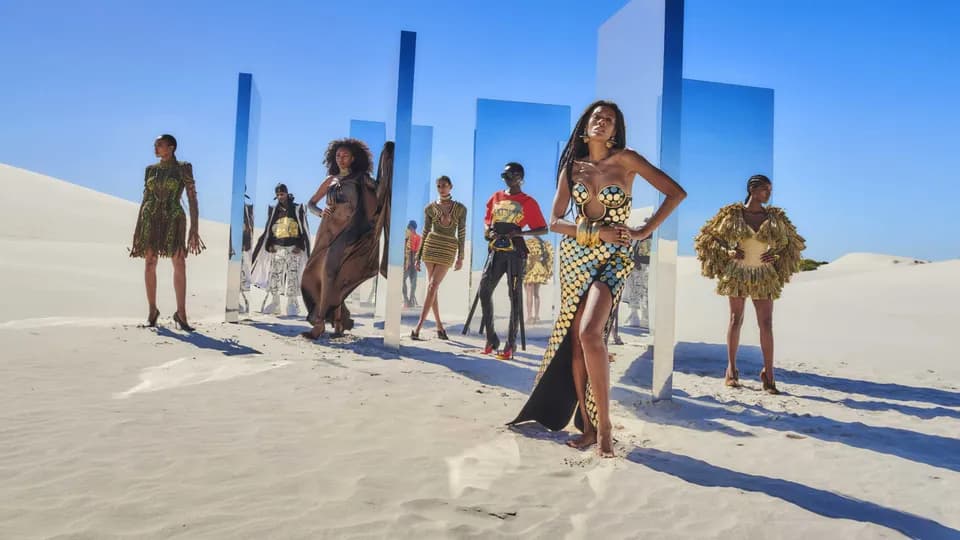 Balmain và Disney bắt tay cho BST kỷ niệm 30 năm "Vua sư tử" 