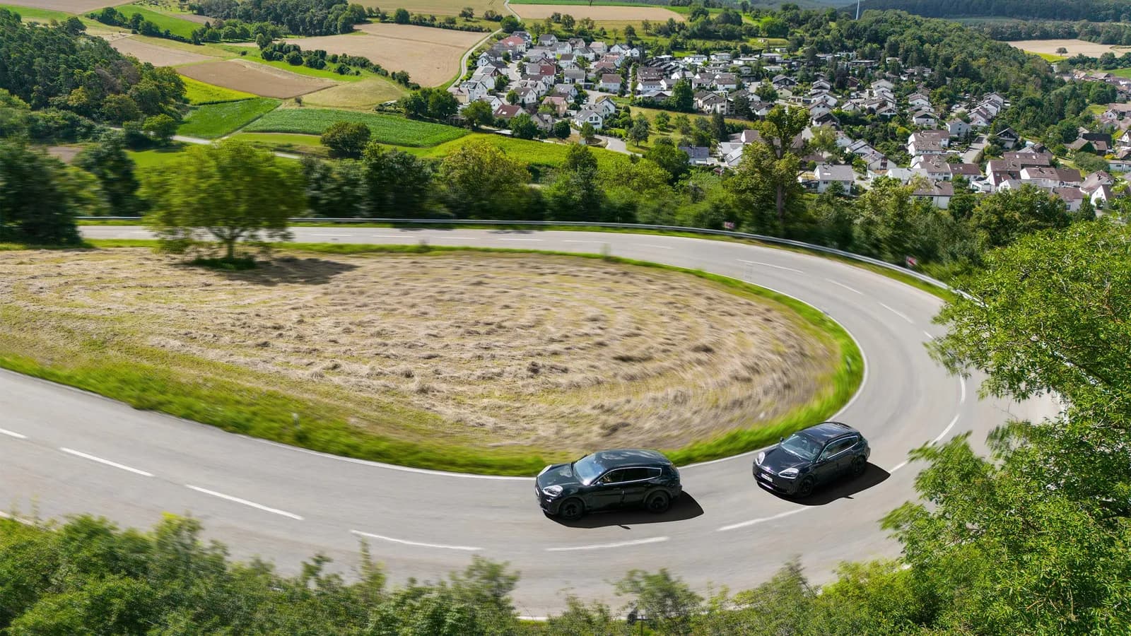 Porsche dự kiến ra mắt bộ ba hệ truyền động cho dòng xe Cayenne