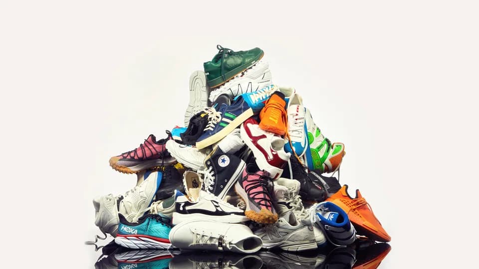 Cuộc chơi Sneakers hàng hiệu: Từ phong cách đường phố đến giấc mơ xa hoa