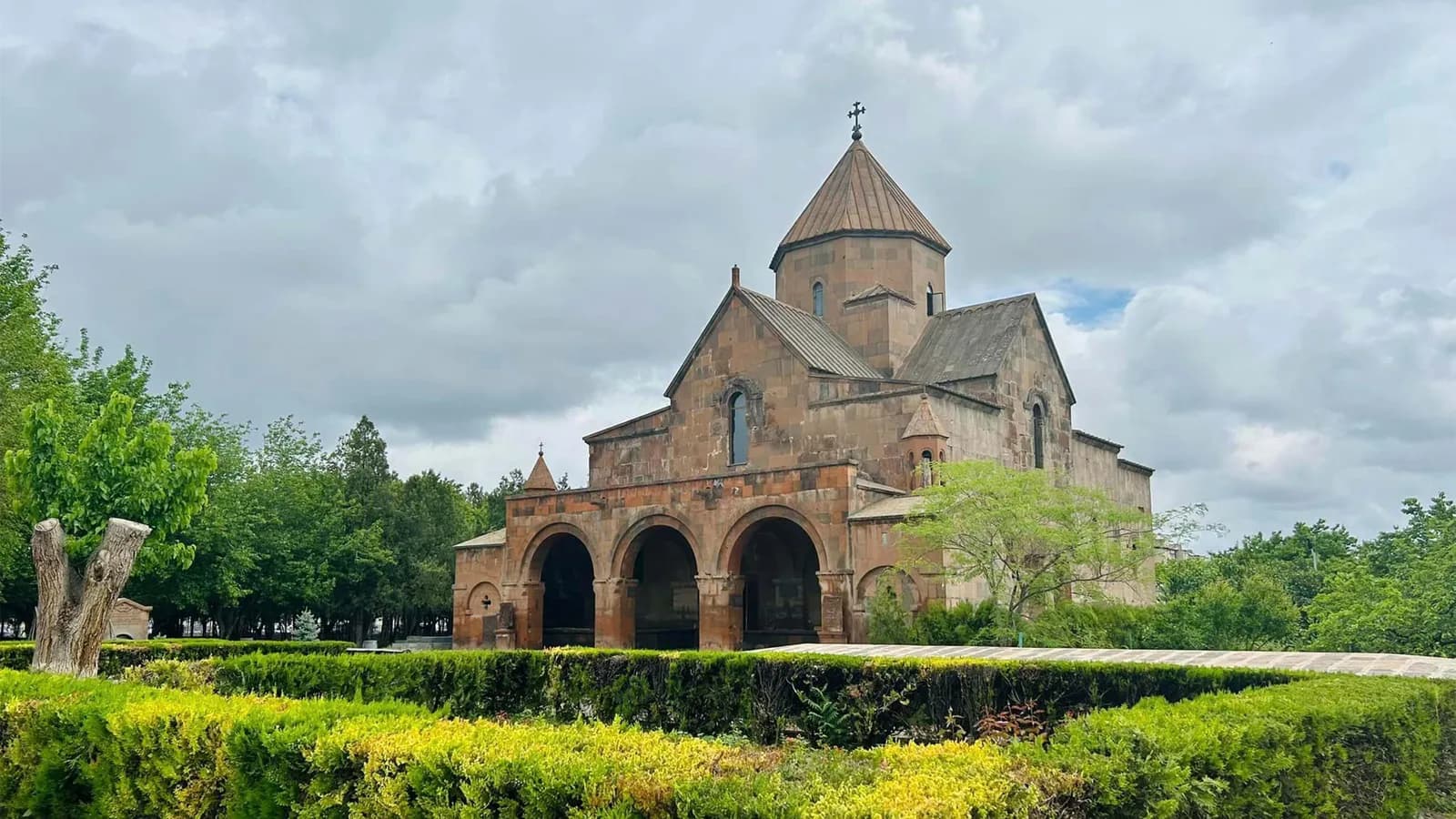 Armenia: Vùng đất của những câu chuyện được viết bằng đá