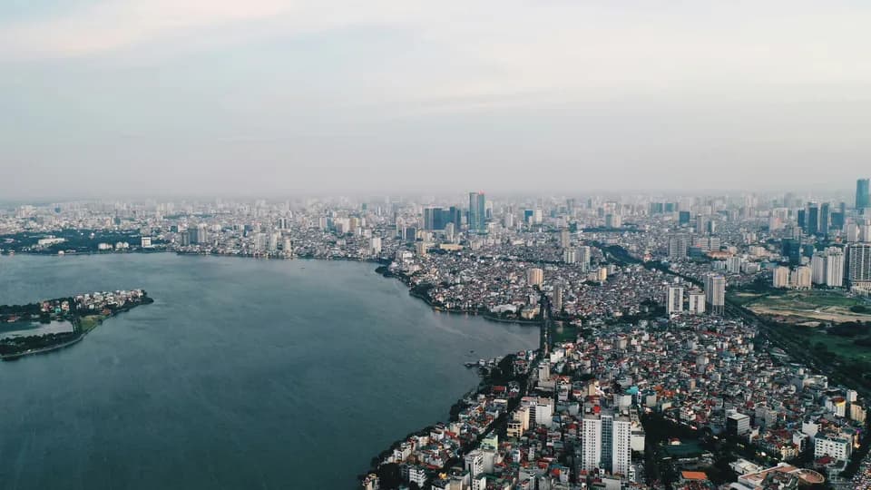 Giá bất động sản TP. Hồ Chí Minh vượt Singapore, cao thứ 2 Đông Nam Á