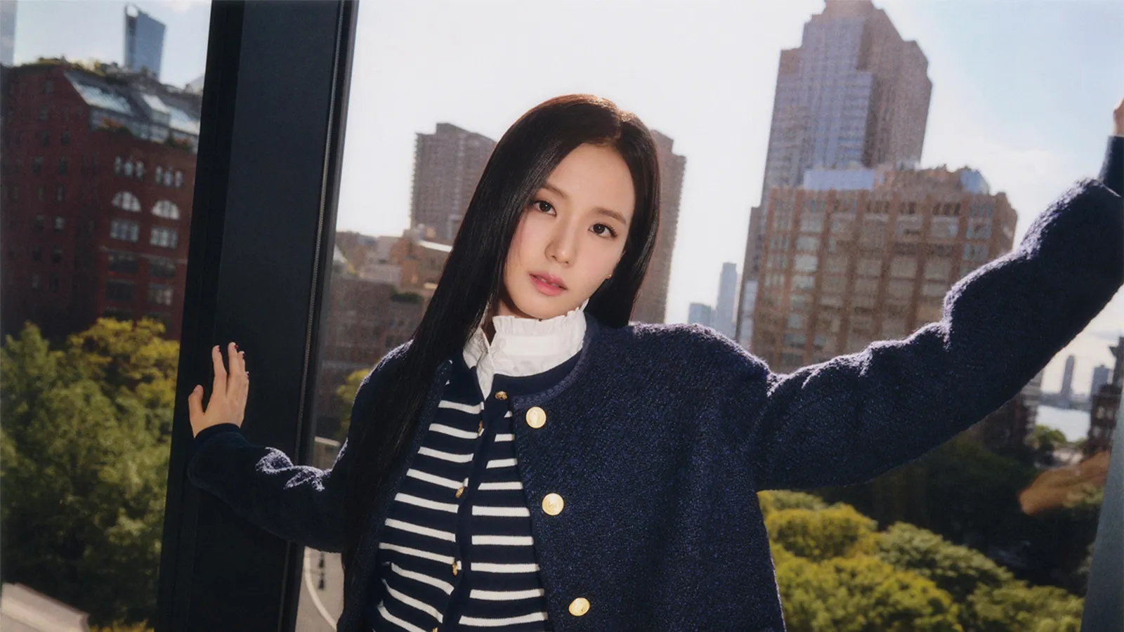 Jisoo trở thành đại sứ chiến dịch mùa thu 2024 của Tommy Hilfiger