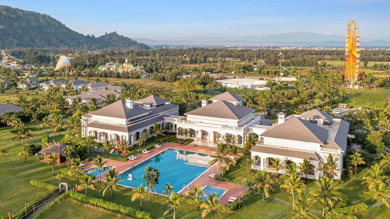 Tập đoàn Meliá lắp đặt gần 2000 tấm pin năng lượng mặt trời tại Việt Nam