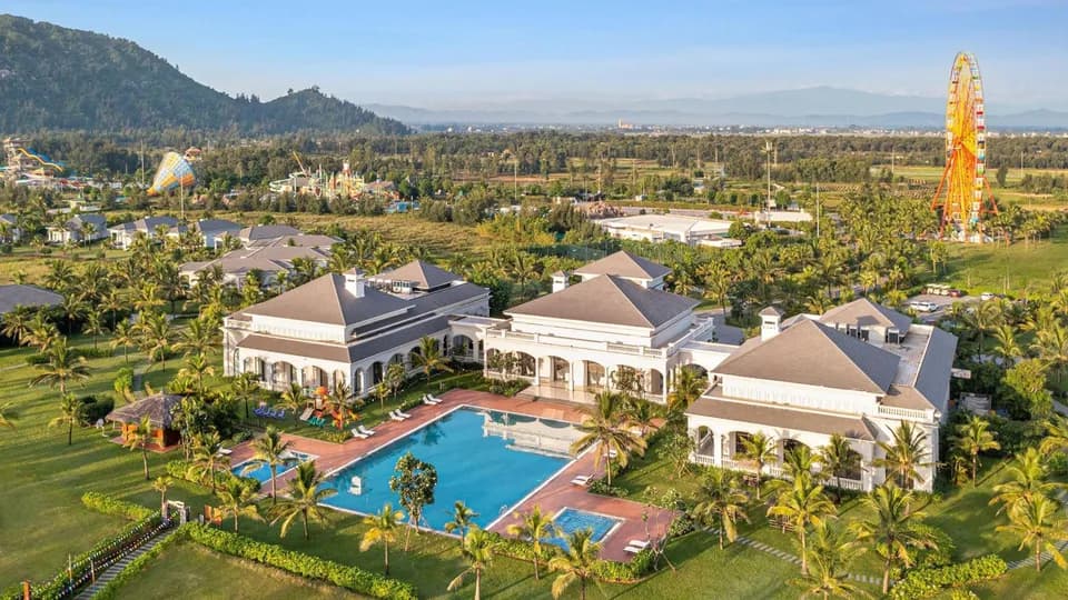 Tập đoàn Meliá lắp đặt gần 2000 tấm pin năng lượng mặt trời tại Việt Nam