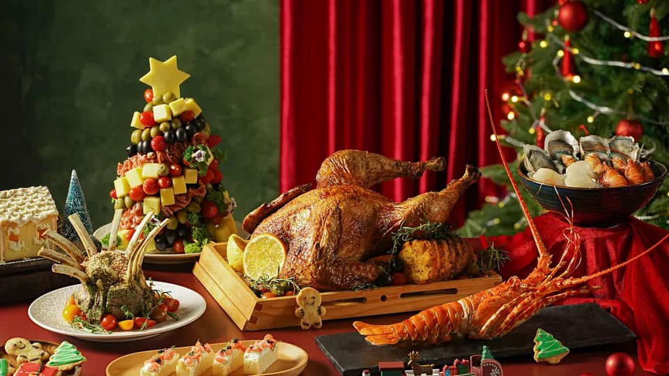 Mùa lễ hội “Wonderful Festive Joyride” tại Danang Marriott Resort & Spa, Non Nuoc Beach Villas