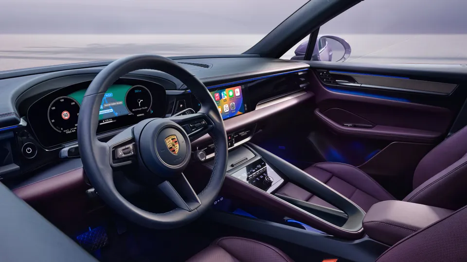 Porsche Macan thuần điện mới ra mắt Việt Nam tại Hozo 2024