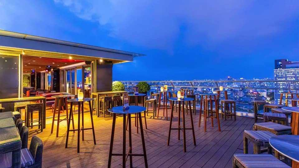 Đại tiệc hải sản đón Giáng sinh, "đếm ngược" đón giao thừa tại Novotel Saigon Centre